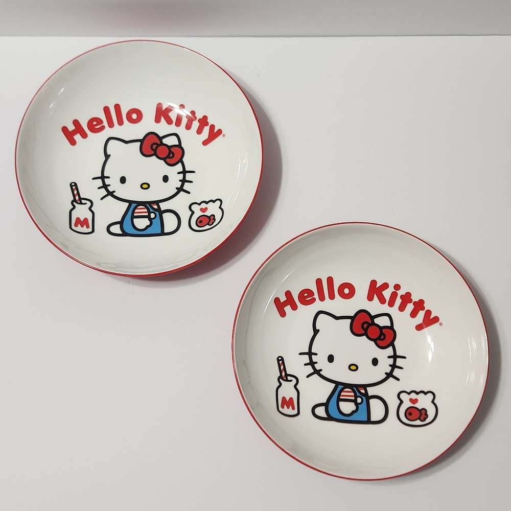 Sanrio Hello Kitty fish bowl Red Pasta 2 Plates
